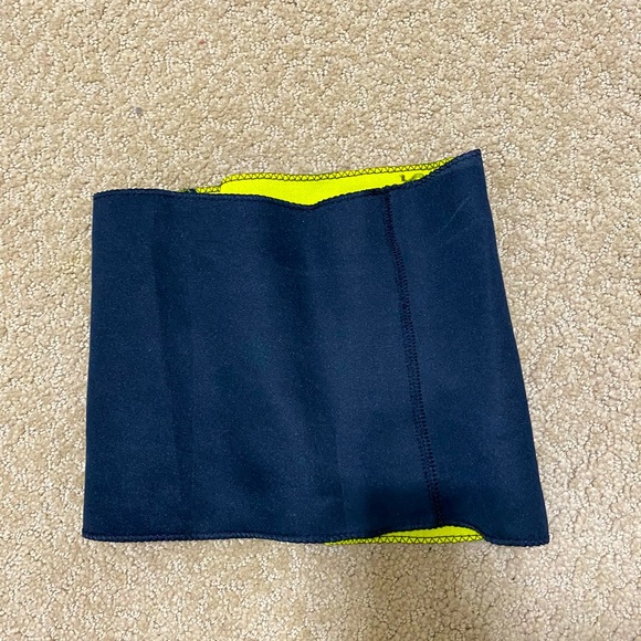 Waist trainer - Picture 1 of 2